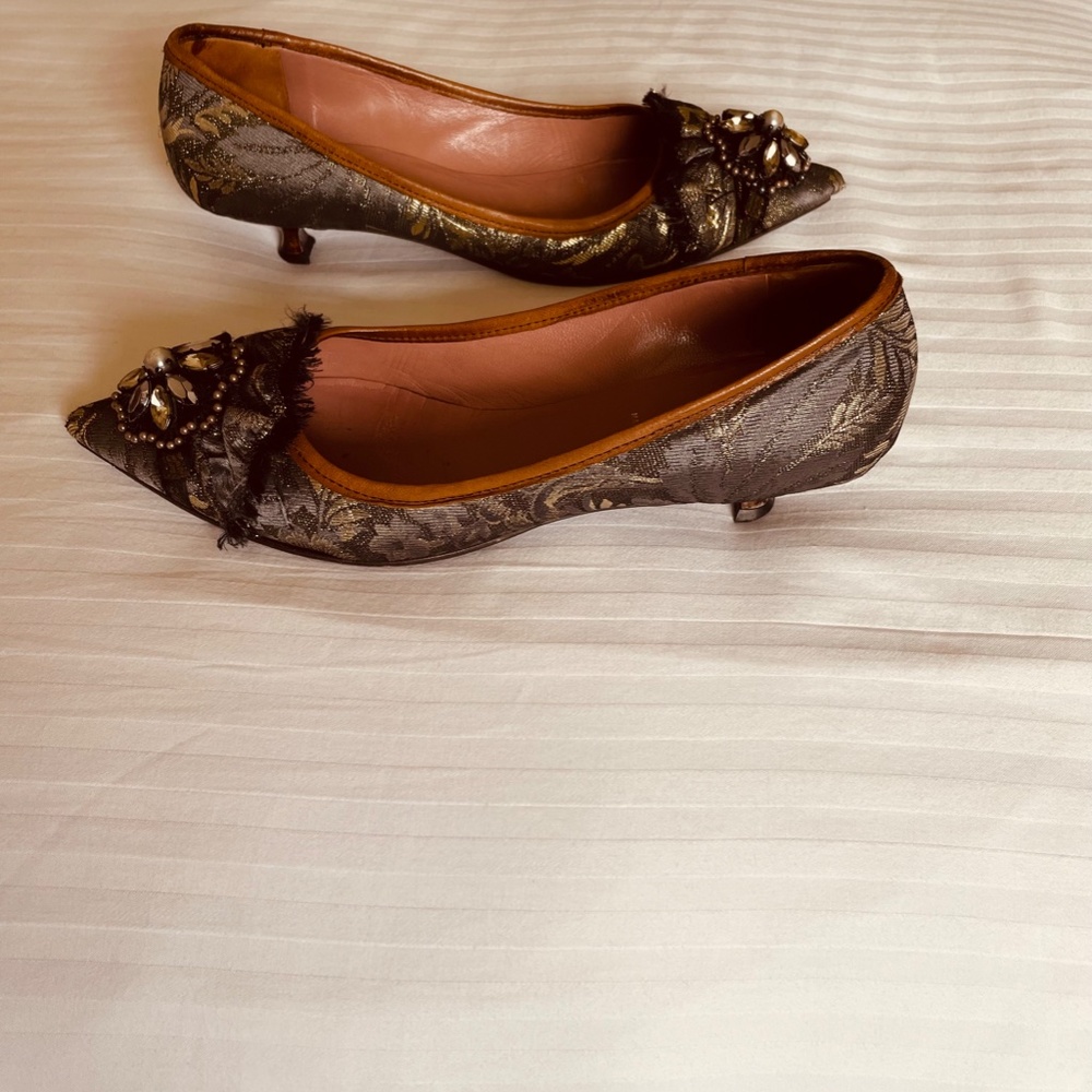 Kitten heel brocade pumps - Picture 7 of 7